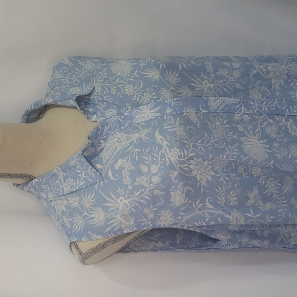 3/$30 H&M MAMA Floral Button Down Collared Shirt 100% Viscose Nursing - Picture 2 of 9